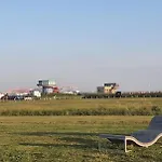 Wybo Mit Garten Διαμέρισμα *